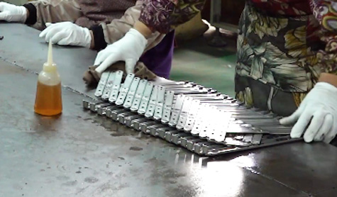 窗撐經(jīng)過質(zhì)量檢測(cè)再到消費(fèi)者手中——窗撐質(zhì)量檢測(cè)視頻